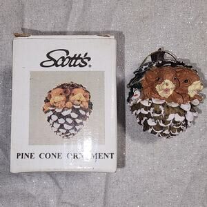 Scotts Pine Cone with 2 chipmunks Ornament Christmas